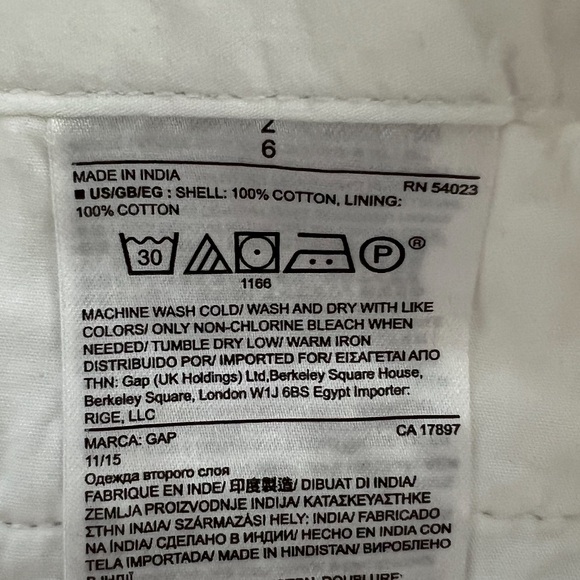 Banana Republic Hampton Fit Shorts | white | 2 - Picture 11 of 12